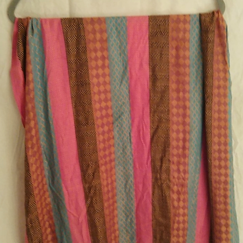 Woven silk blend shawl